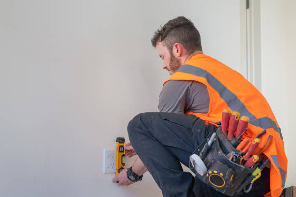Best Licensed Electrician  in Alma, MI